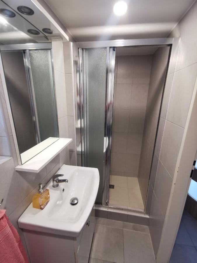 Apartmany Svitkov 79 Pardubice Bagian luar foto