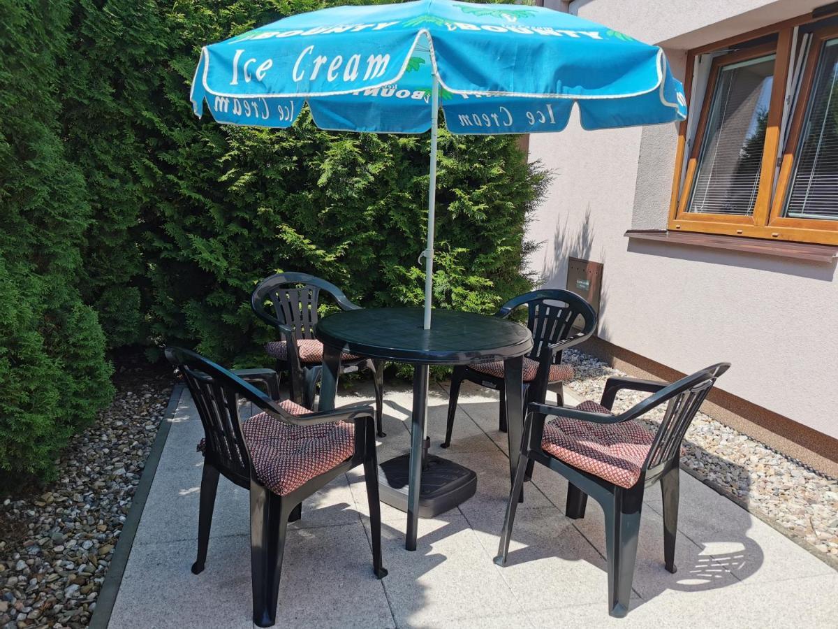 Apartmany Svitkov 79 Pardubice Bagian luar foto